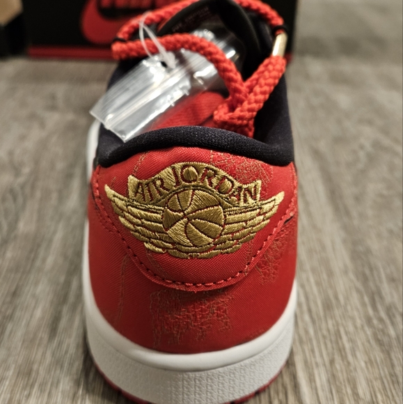 Jordan 1 low Chinese new years og - Picture 3 of 8